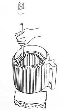 用沖子轉(zhuǎn)圈沖出槽中繞組.jpg